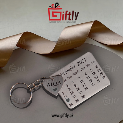 Customized Metal Calendar Keychain with Heart Plate